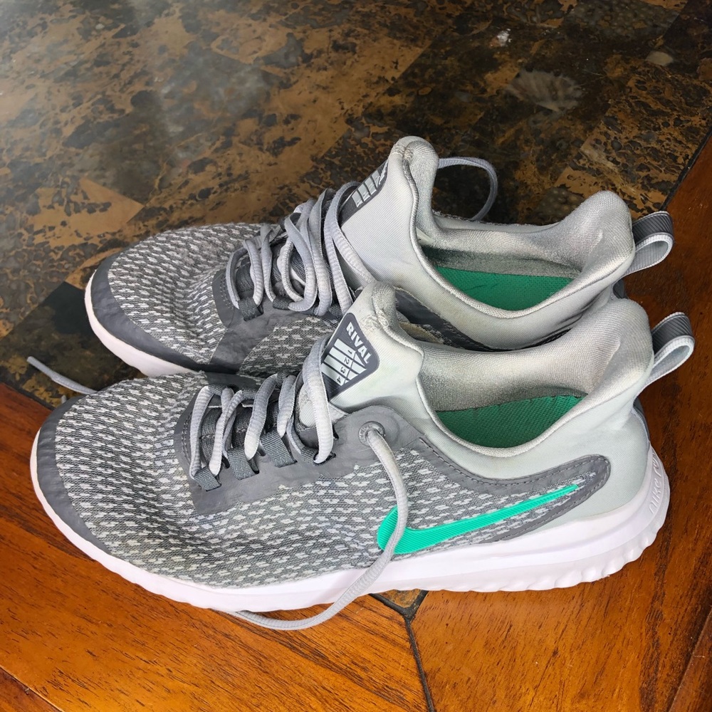 Boys Nike Rival